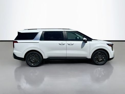 New 2026 Kia Carnival EX FWD image 8