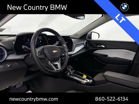 Used 2024 Chevrolet Trax LT w/ Driver Confidence Package image 12