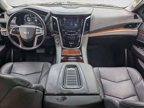 Used 2019 Cadillac Escalade Luxury AWD/4WD image 19