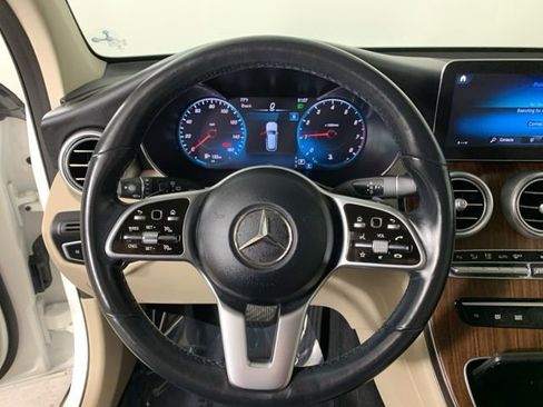 Used 2022 Mercedes-Benz GLC 300 4MATIC image 21