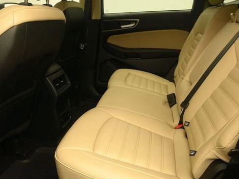 Certified 2022 Ford Edge SEL w/ Convenience Package AWD/4WD image 10