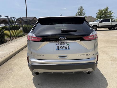 Used 2019 Ford Edge Titanium w/ Equipment Group 301A FWD image 21