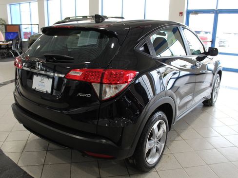 Certified 2020 Honda HR-V LX image 5