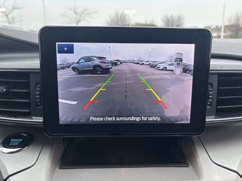 Used 2023 Ford Explorer XLT w/ Equipment Group 202A image 28