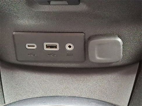 Used 2022 Chevrolet Malibu LT image 24