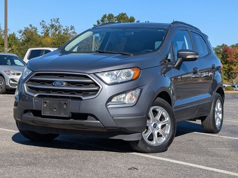Used 2020 Ford EcoSport SE image 4
