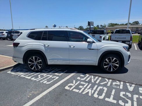 Certified 2026 Volkswagen Atlas SEL Premium R-Line AWD/4WD image 4