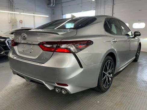 Used 2021 Toyota Camry SE FWD image 8
