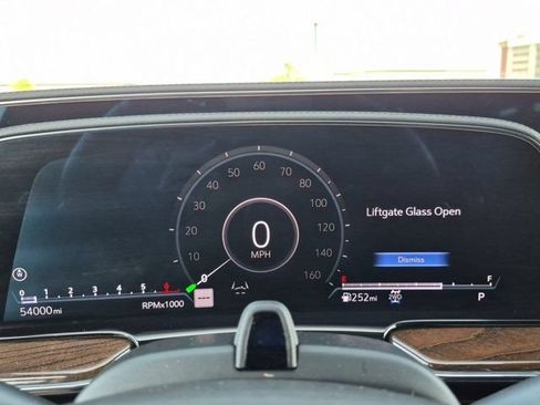 Used 2023 Cadillac Escalade ESV Premium Luxury Platinum w/ LPO, Radiant Package AWD/4WD image 17