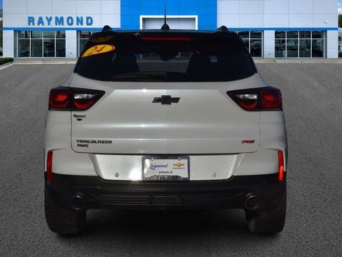 Certified 2024 Chevrolet TrailBlazer RS w/ Convenience Package image 4