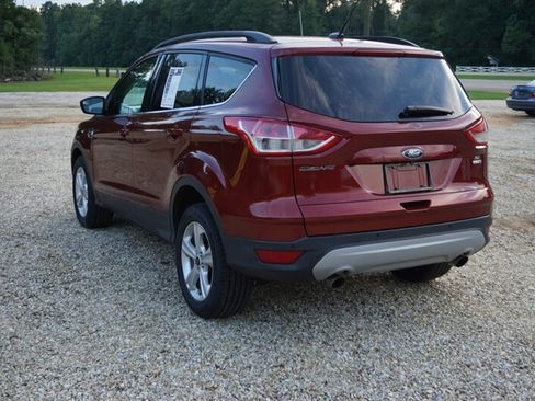Used 2016 Ford Escape SE w/ Equipment Group 201A AWD/4WD image 12