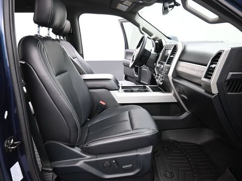 Used 2020 Ford F250 Lariat w/ Lariat Ultimate Package AWD/4WD image 16