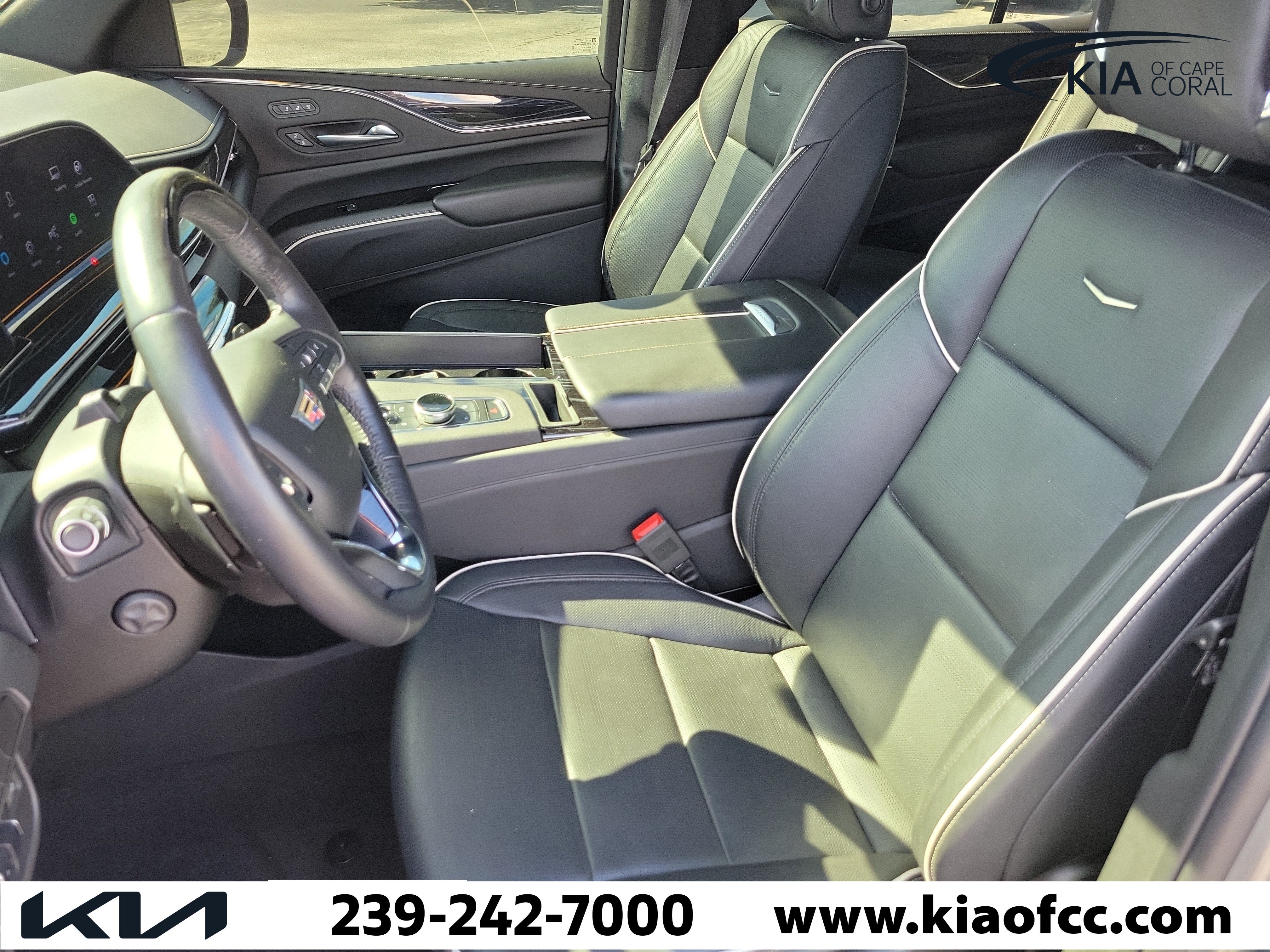 Used 2023 Cadillac Escalade Sport AWD/4WD image 22