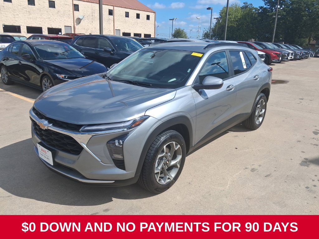 Used 2025 Chevrolet Trax LT w/ LT Convenience Package FWD image 1