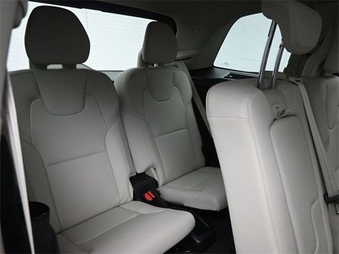 New 2025 Volvo XC90 B6 Plus w/ Protection Package Premier image 28