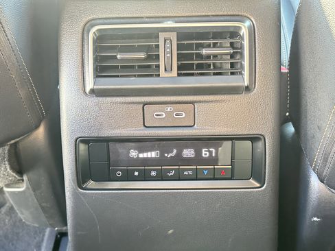 Used 2024 MAZDA CX-90 3.3 Turbo w/ Preferred Plus image 32