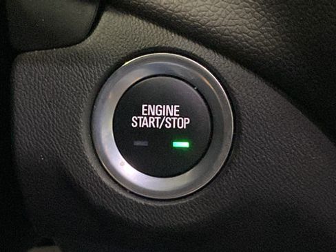 Used 2019 Chevrolet Equinox LT FWD image 22