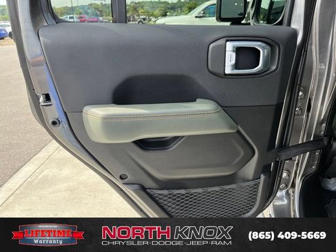 New 2026 Jeep Gladiator Mojave AWD/4WD image 14