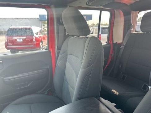 Used 2020 Jeep Gladiator Sport w/ Quick Order Package 24S image 21