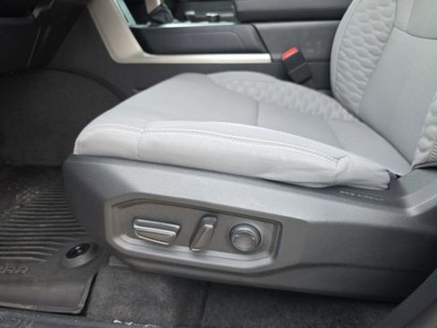 Used 2025 Toyota Tundra SR5 AWD/4WD image 29