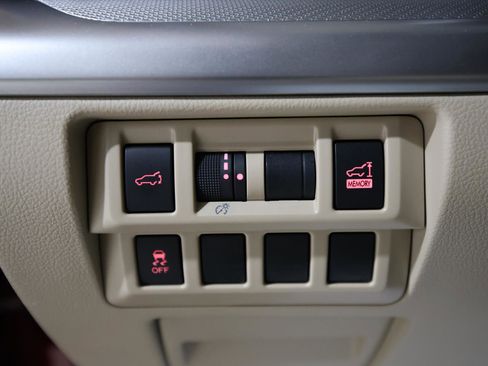 Used 2018 Subaru Outback 2.5i Premium image 21