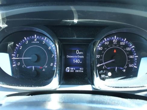 Used 2013 Toyota Avalon XLE image 25