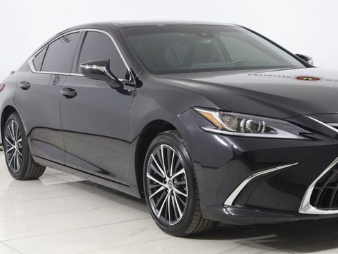 Used 2023 Lexus ES 300h w/ Premium Package image 41