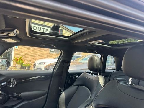 Used 2018 MINI Cooper S FWD image 40