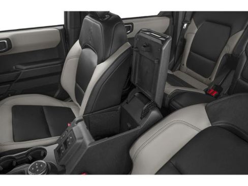 Used 2024 Ford Bronco Wildtrak image 13