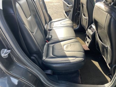 Used 2017 Ford Edge Titanium FWD image 29