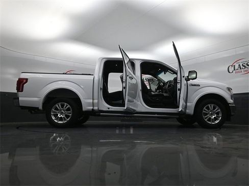 Used 2017 Ford F150 Lariat w/ Equipment Group 501A Mid image 29