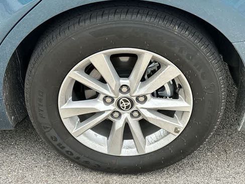 Used 2026 Toyota Camry LE w/ Convenience Package FWD image 5
