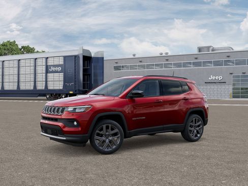 New 2026 Jeep Compass Latitude image 3