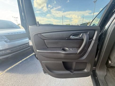 Used 2015 Chevrolet Traverse LT FWD image 18