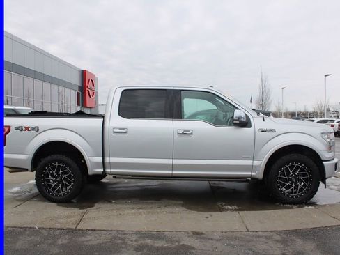 Used 2017 Ford F150 Platinum w/ Equipment Group 701A Luxury image 6