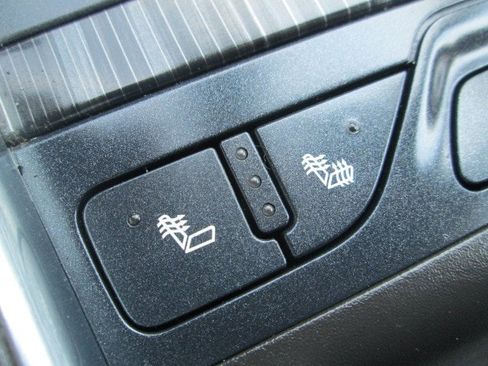 Used 2016 Chevrolet Impala LTZ image 16