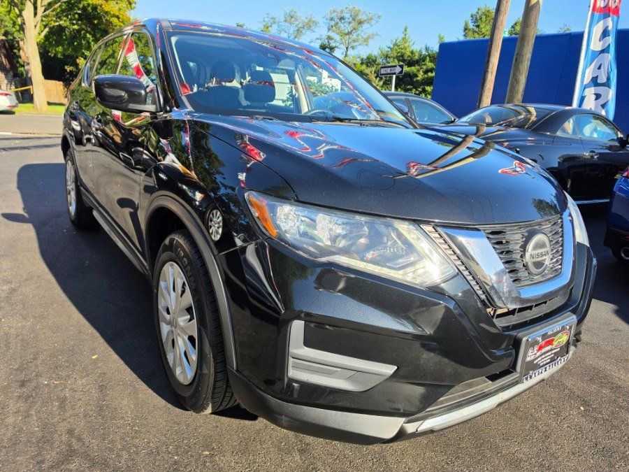 Used 2019 Nissan Rogue S AWD/4WD image 5