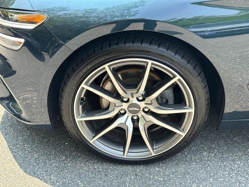 Used 2022 Genesis G70 2.0T w/ Prestige Package image 11