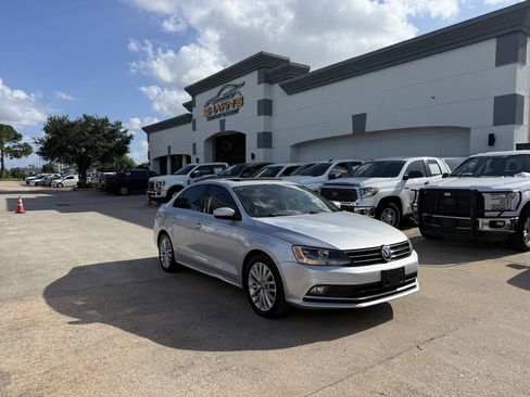 Used 2015 Volkswagen Jetta TDI SEL FWD image 42