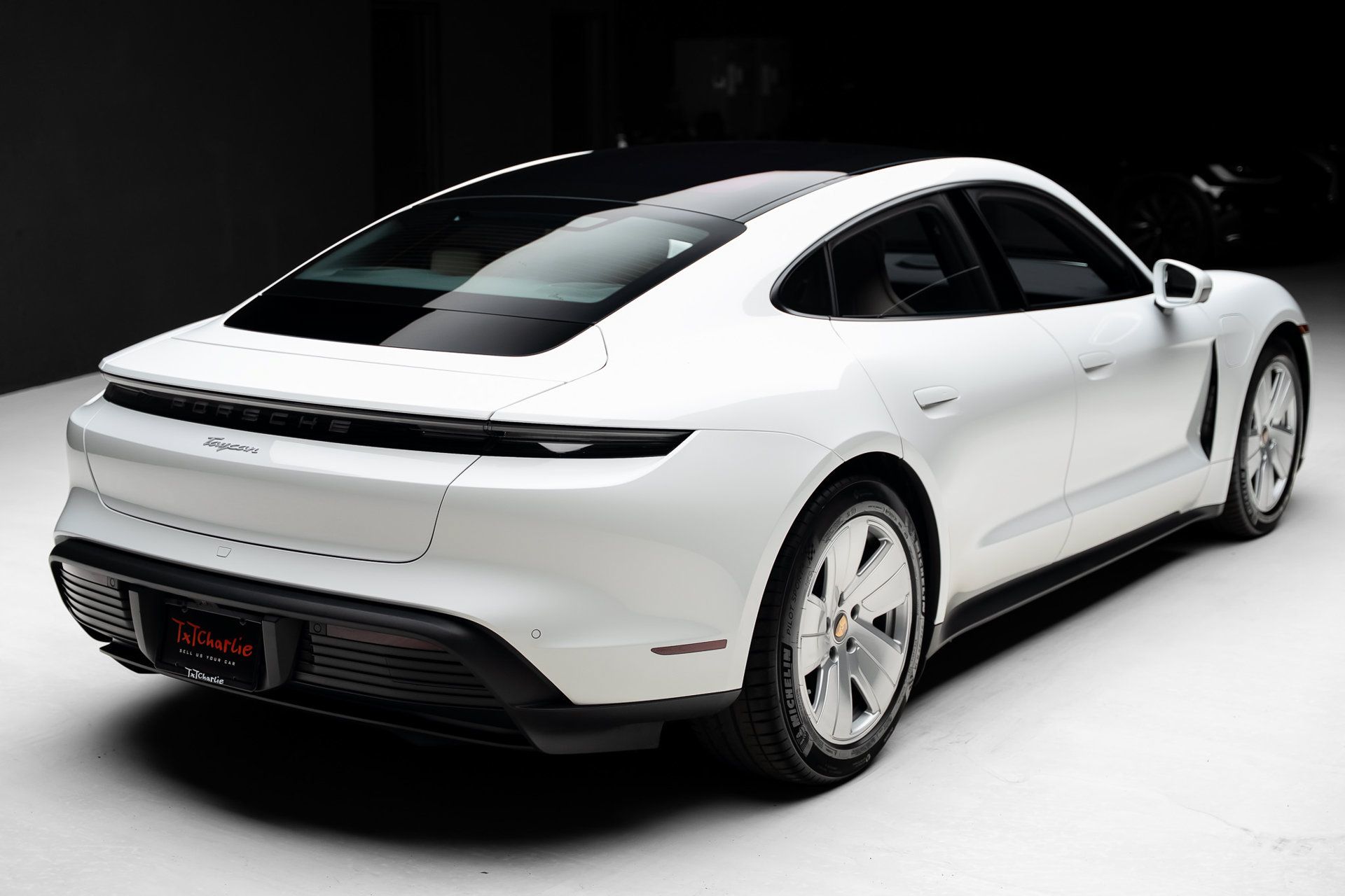 Used 2022 Porsche Taycan RWD image 30