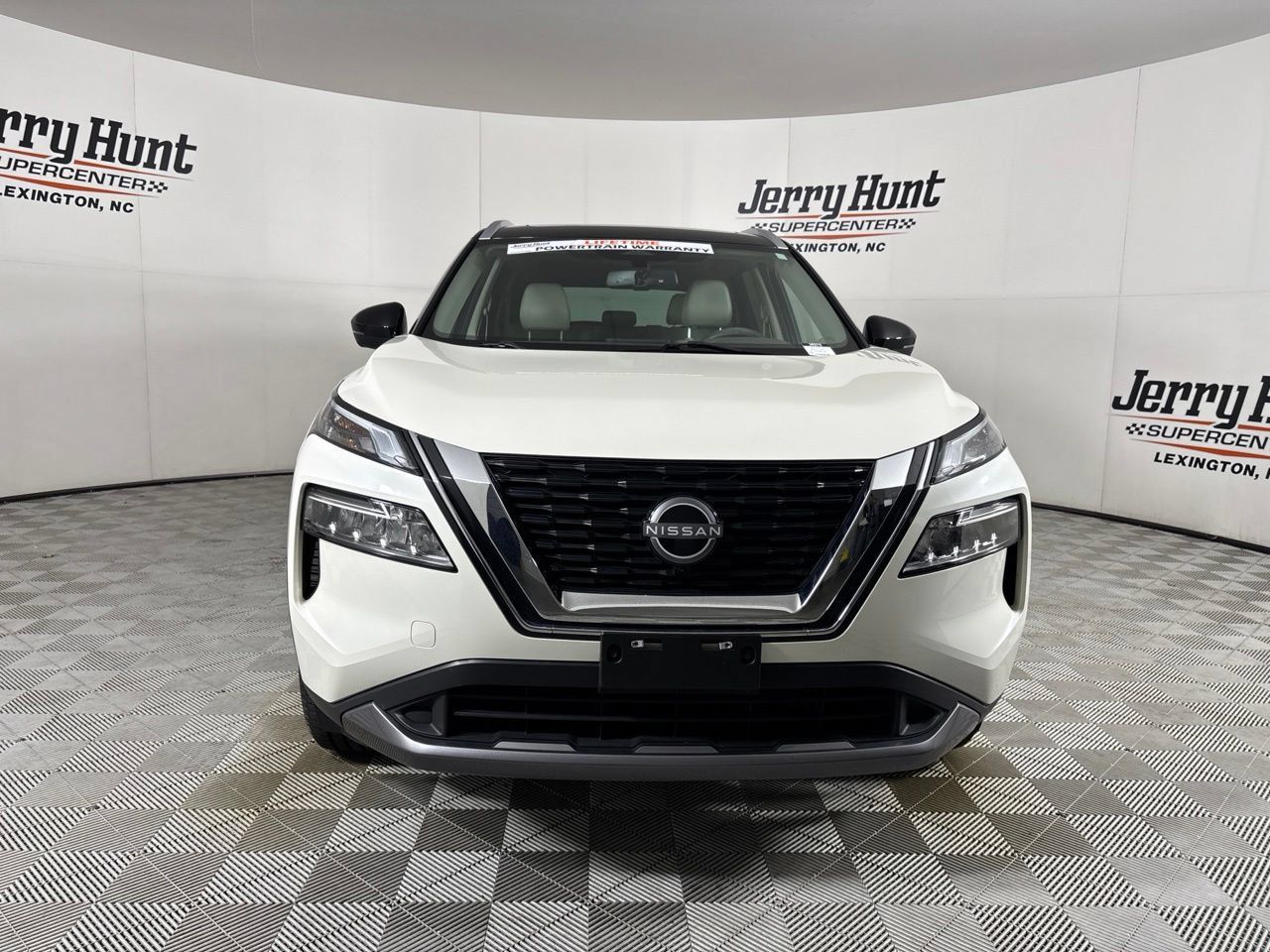 Used 2023 Nissan Rogue SL AWD/4WD image 2