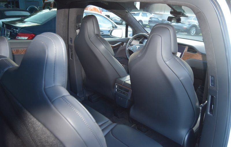 Used 2019 Tesla Model X 100D AWD/4WD image 34