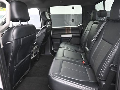 Used 2019 Ford F150 Lariat w/ Max Trailer Tow Package image 10