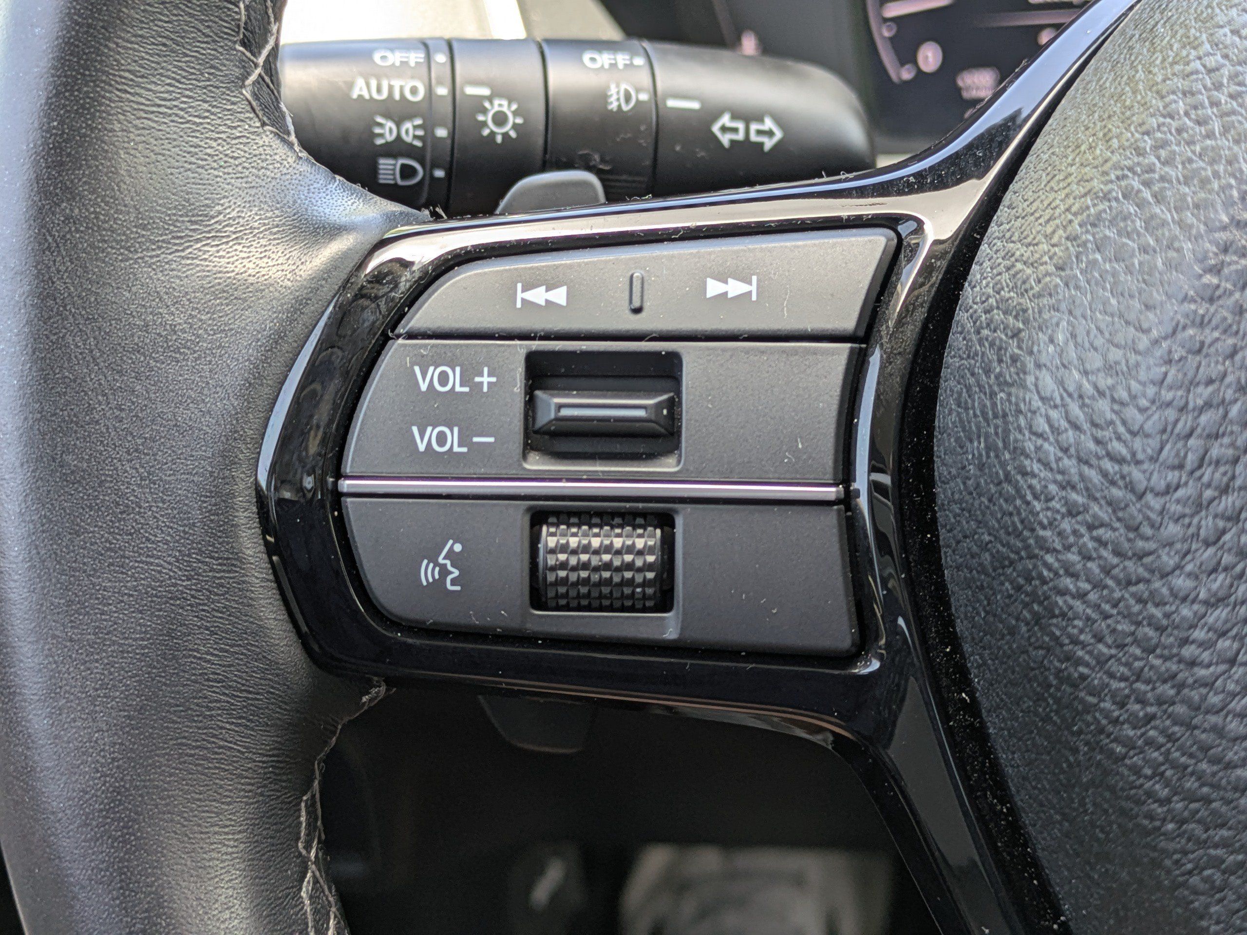 Used 2023 Honda Civic Touring image 25