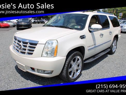 Used 2007 Cadillac Escalade ESV AWD w/ Information Package image 1
