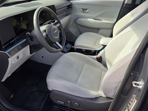 Used 2024 Hyundai Kona SEL w/ Convenience Package image 10