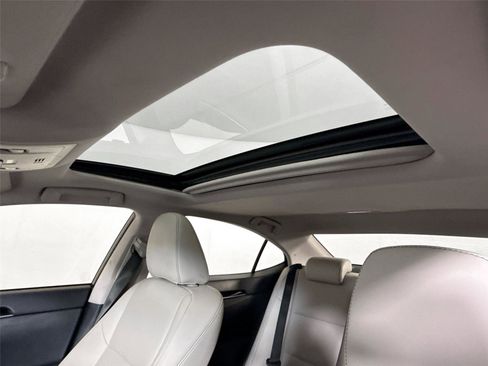 Used 2016 Lexus ES 350 image 6