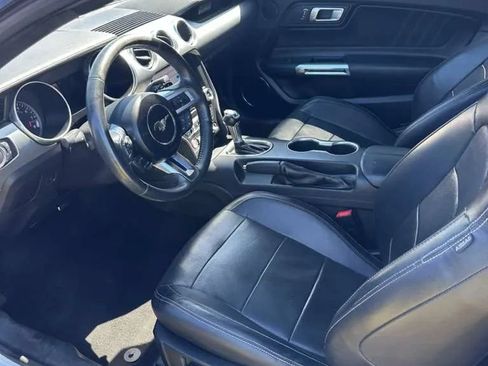 Used 2019 Ford Mustang GT Premium RWD image 9