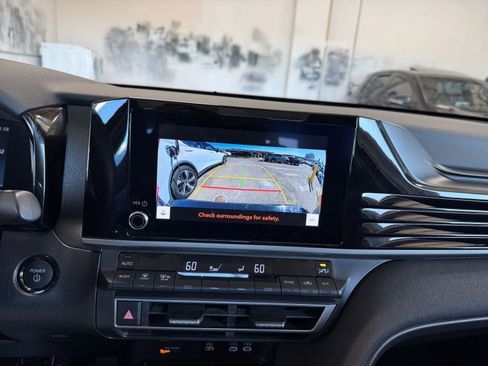 Used 2025 Toyota Camry LE image 17