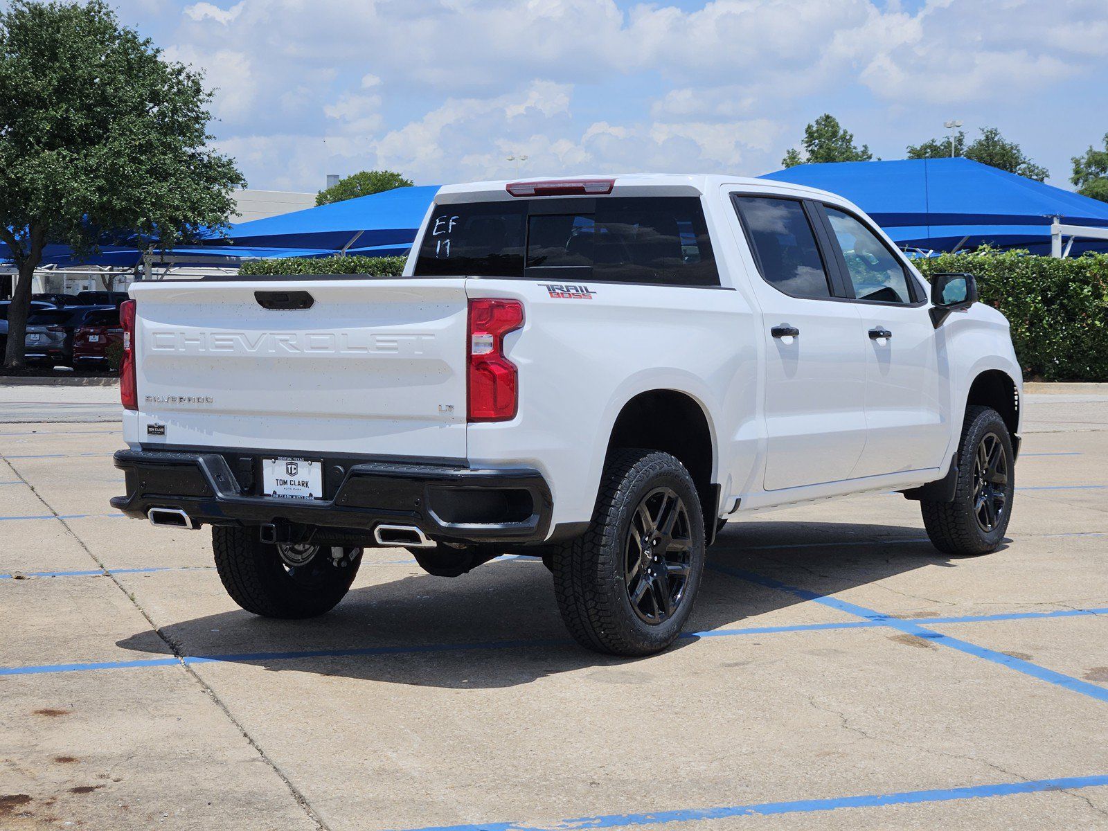 New 2026 Chevrolet Silverado 1500 LT Trail Boss w/ LT Trail Boss Premium Package AWD/4WD image 3